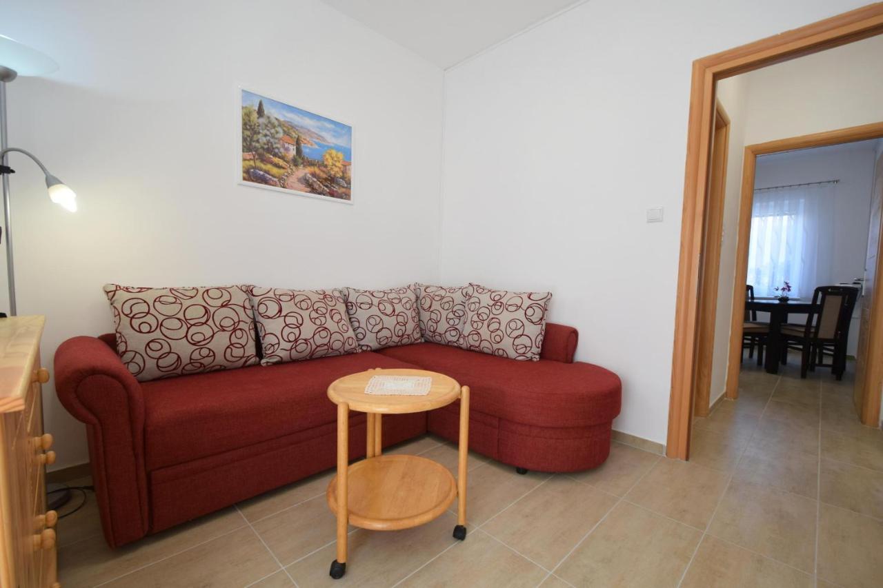 Apartments Buturajac Krk Town Exterior foto